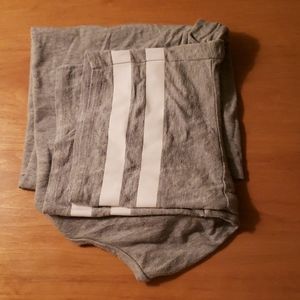 American eagle Gray tshirt